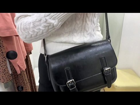 ❤️ אוננות פומבית של הכלבה הצעירה פרלברי עם דילדו בחדר המתאים ️ פורנו ב-iw.mrpornogratis.ru ❌️❤