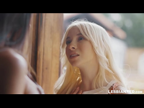 ❤️ הילדה חוזרת הביתה כמה חודשים לאחר מכן ובסופו של דבר אוכלת את הכוס של אמה החורגת ️ פורנו ב-iw.mrpornogratis.ru ❌️❤